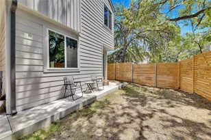 814 N Bluff Dr, Austin, TX 78745 - Photo 23