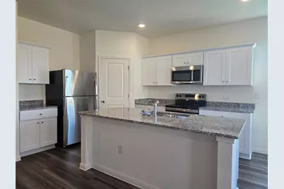 421 Wedemeyer Street, Taylor, TX 76574 - Photo 13