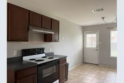 1034 W South Street, Leander, TX 78641 - Photo 11
