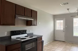 1034 W South St, Leander, TX 78641 - Photo 11