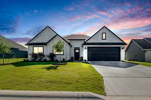 717 Tranquility Ln, Fredericksburg, TX 78624 - Photo 3