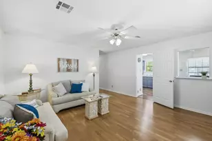 403 W Anderson Ave, Round Rock, TX 78664 - Photo 7