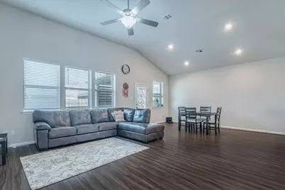 17206 Antioch Avenue, Pflugerville, TX 78660 - Photo 7