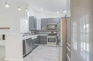 8809 United Kingdom Dr, Austin, TX 78748 - Photo 9