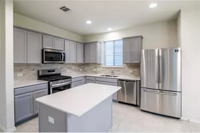 620 Reinhardt Boulevard, Georgetown, TX 78626 - Photo 3