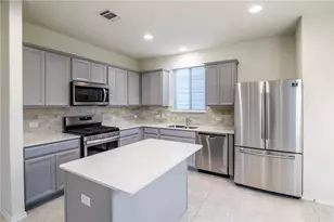 620 Reinhardt Blvd, Georgetown, TX 78626 - Photo 1