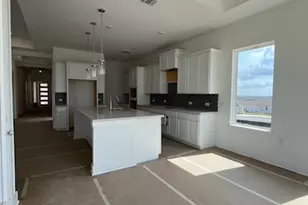 197 Wild Horse Dr, Cedar Creek, TX 78612 - Photo 5