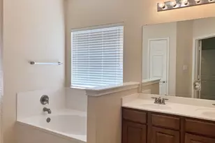 300 Golden Eagle Ln, Leander, TX 78641 - Photo 11