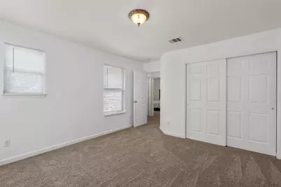 4010 Kings Canyon Drive, Taylor, TX 76574 - Photo 19