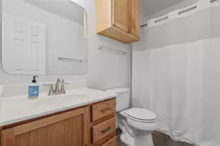 4010 King's Canyon Dr, Taylor, TX 76574 - Photo 17