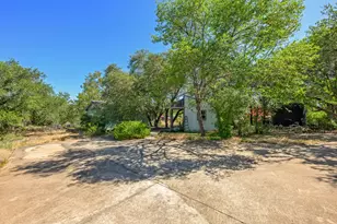 12716 Pauls Valley Rd, Austin, TX 78737 - Photo 3