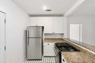 3307 Helms St, Austin, TX 78705 - Photo 13