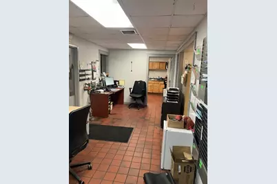 5225 E Cesar Chavez Street, Austin, TX 78702 - Photo 11