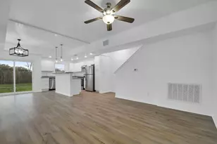 1008 E Fannin St, Luling, TX 78648 - Photo 5