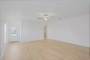 14624 Wahlbergs Wy, Elgin, TX 78621 - Photo 3