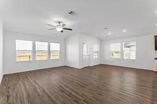 425 Escondido Cir, San Marcos, TX 78666 - Photo 11