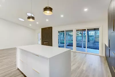 2902 Jorwoods Drive, Austin, TX 78745 - Photo 9