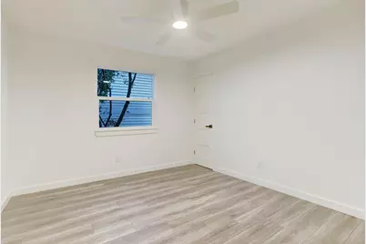 2902 Jorwoods Drive, Austin, TX 78745 - Photo 15