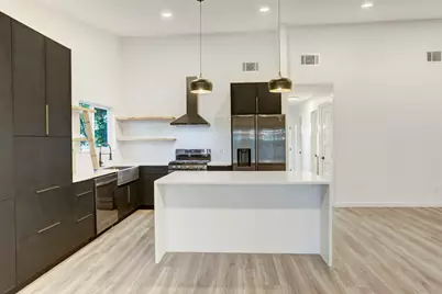 2902 Jorwoods Drive, Austin, TX 78745 - Photo 7