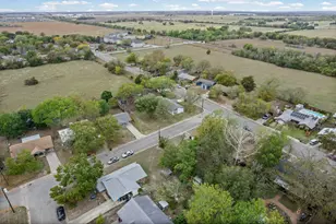 1100 Monte Vista Dr, Lockhart, TX 78644 - Photo 27