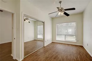 806 W 24th St, Austin, TX 78705 - Photo 13