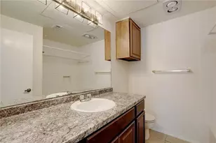 806 W 24th St, Austin, TX 78705 - Photo 15