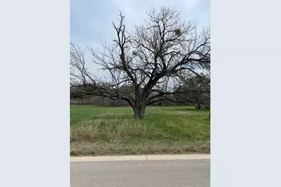 825 Sun Ray, Horseshoe Bay, TX 78657 - Photo 3