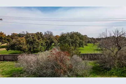 825 Sun Ray, Horseshoe Bay, TX 78657 - Photo 5