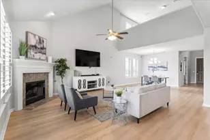 7207 Auburn Blaze Ln, Austin, TX 78744 - Photo 7