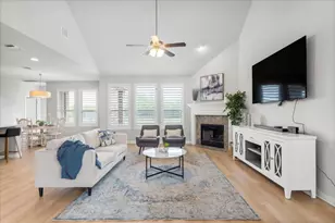 7207 Auburn Blaze Ln, Austin, TX 78744 - Photo 9