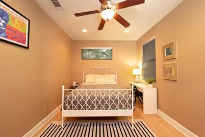 2302 E 9th Street, Austin, TX 78702 - Photo 21