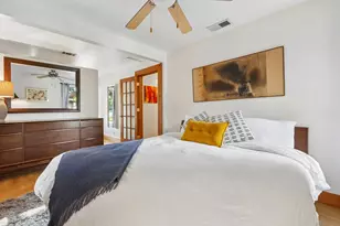200 La Vista St, Austin, TX 78704 - Photo 13