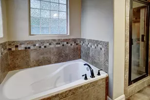 129 Haliimaile Ln, Bastrop, TX 78602 - Photo 21