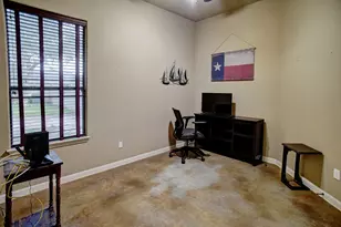 129 Haliimaile Ln, Bastrop, TX 78602 - Photo 23