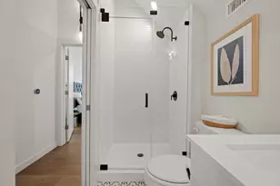 2941 E 14th St, Austin, TX 78702 - Photo 11