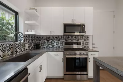 2941 E 14th Street #2, Austin, TX 78702 - Photo 7