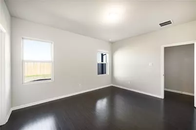 5912 Wolf Pack Drive, Pflugerville, TX 78660 - Photo 11