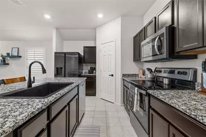 583 Taggart Trail, Jarrell, TX 76537 - Photo 11