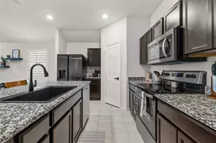 583 Taggart Trail, Jarrell, TX 76537 - Photo 11