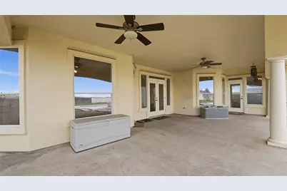 15620 Harry Lind Road, Elgin, TX 78621 - Photo 39