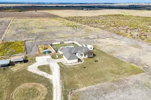 15620 Harry Lind Rd, Elgin, TX 78621 - Photo 7