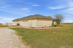 15620 Harry Lind Rd, Elgin, TX 78621 - Photo 35