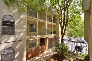 910 Duncan Ln, Austin, TX 78705 - Photo 7