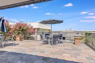 910 Duncan Ln, Austin, TX 78705 - Photo 11