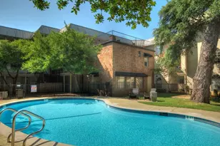 910 Duncan Ln, Austin, TX 78705 - Photo 19