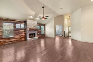 2412 Lyla Ln, Leander, TX 78641 - Photo 5