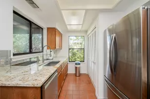 8200 Neely Dr, Austin, TX 78759 - Photo 13