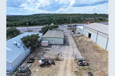3411 N US Highway 281, Marble Falls, TX 78654 - Photo 25
