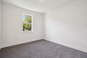200 W 56th St, Austin, TX 78751 - Photo 23