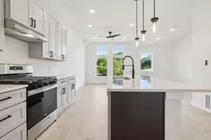 200 W 56th St, Austin, TX 78751 - Photo 3